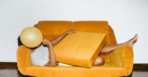 11 Signs You’re An Extroverted Introvert, Because Not All Are The Typical Introverts