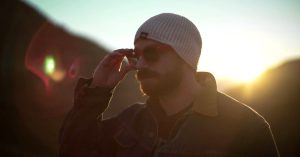 10 Signs He’s Not Into You – You’re Just A Girlfriend Of Convenience