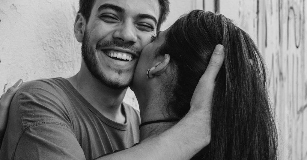 4 Types Of Synchronistic Connections Which Prove That We Don’t Meet Anyone By Coincidence