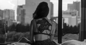 Intelligent People Tend To Stay Awake Longer, Leave A Mess Everywhere, And Swear More, Studies Confirm