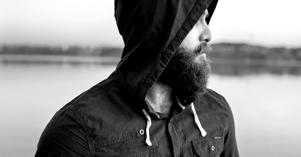 6 Signs That You Have A Strong Personality And Strong Aura That Are Intimidating Others