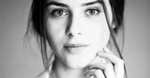 Strong And Smart Women Would Rather Be Single Than Spend Their Time In The Company Of  Immature, Selfish As*holes