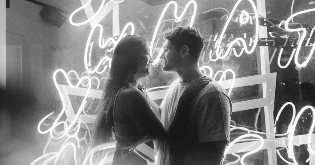 The Strongest Couples Don’t Only Love Each Other – They’re Also Best Friends