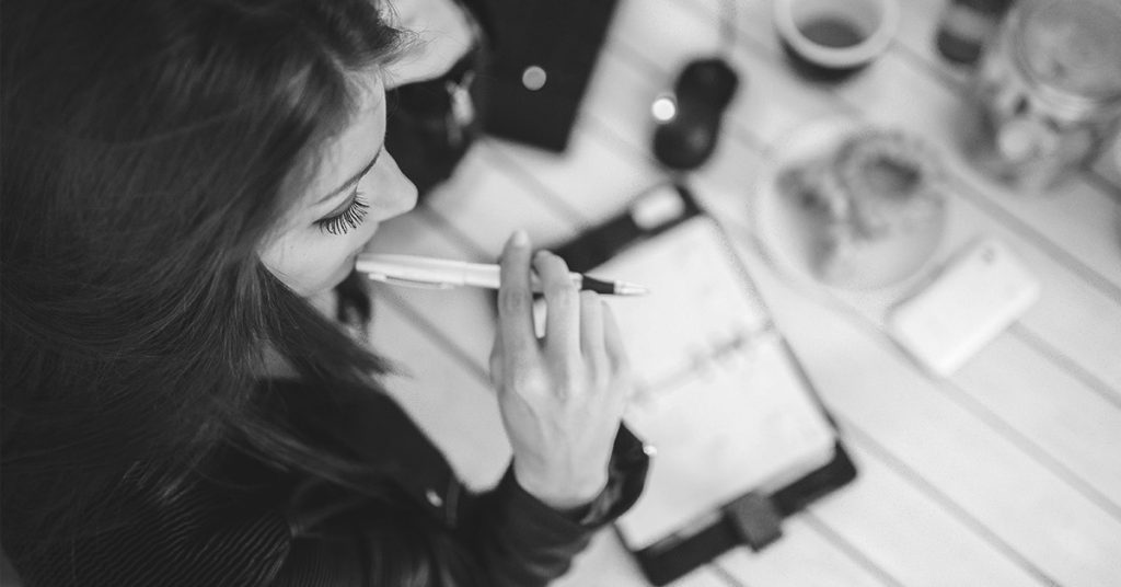 Here’s Why Intelligent Women Have An Overthinking Mind