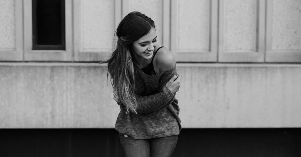 Stay Alone Until You Find Someone Who Makes Love Feel Effortless