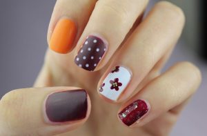 10 Unique Shellac Nails Designs This Year | Glaminati.Com