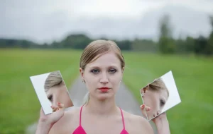 Are You Mentally And Physically Attracted To Smart People? Here Are 10 Signs That You Are A Sapiosexual