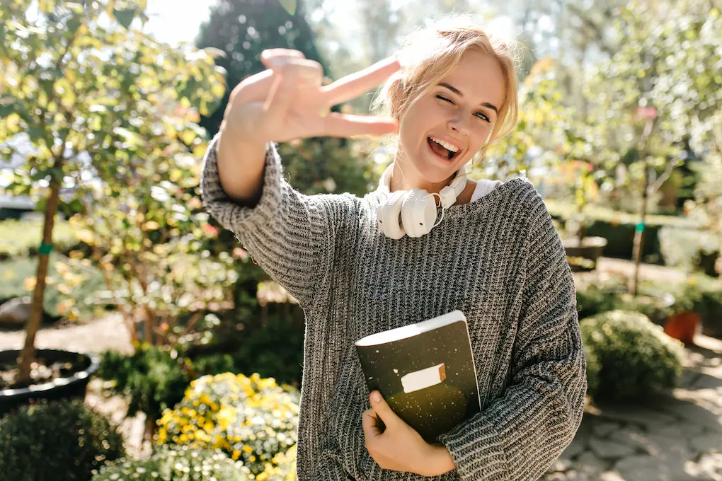 The Life Lessons That My Dear Taught Me to Be Happy with Myself