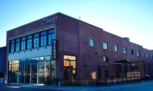 What You Need to Know Before Investing in REITS