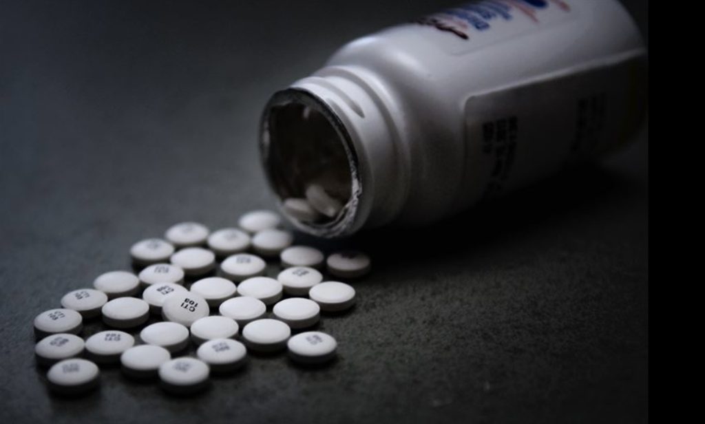 How to Tell If Someone Is Using Opioids