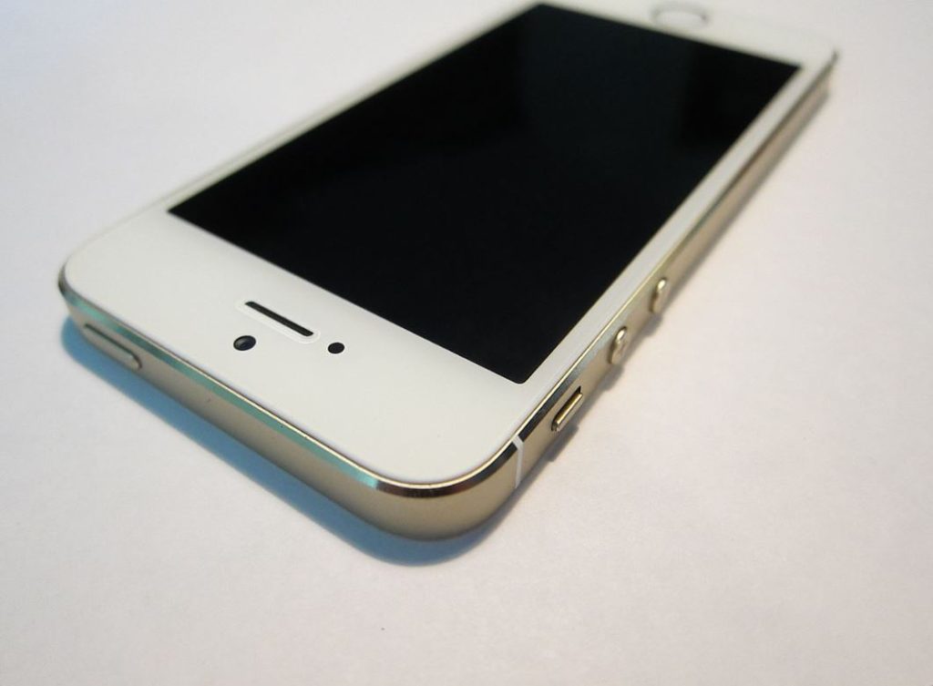 4 Ways to Spy Your Spouse Cell Phone without Touching It