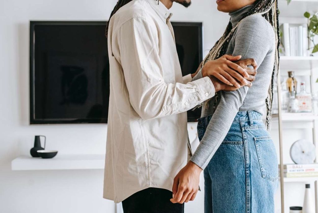 6 Signs Your Loved One Is Battling Addiction