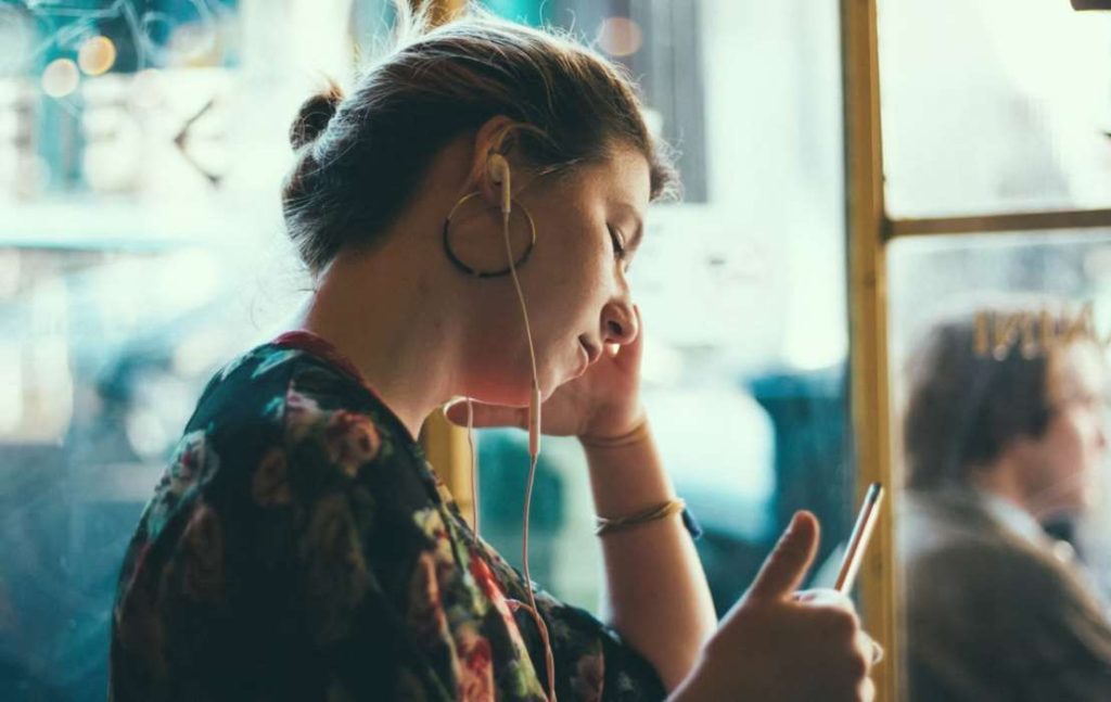 5 Common Hearing Aids Problems and Their Solutions