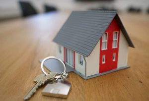 Who Pays Closing Costs in Florida? How Much Are They?