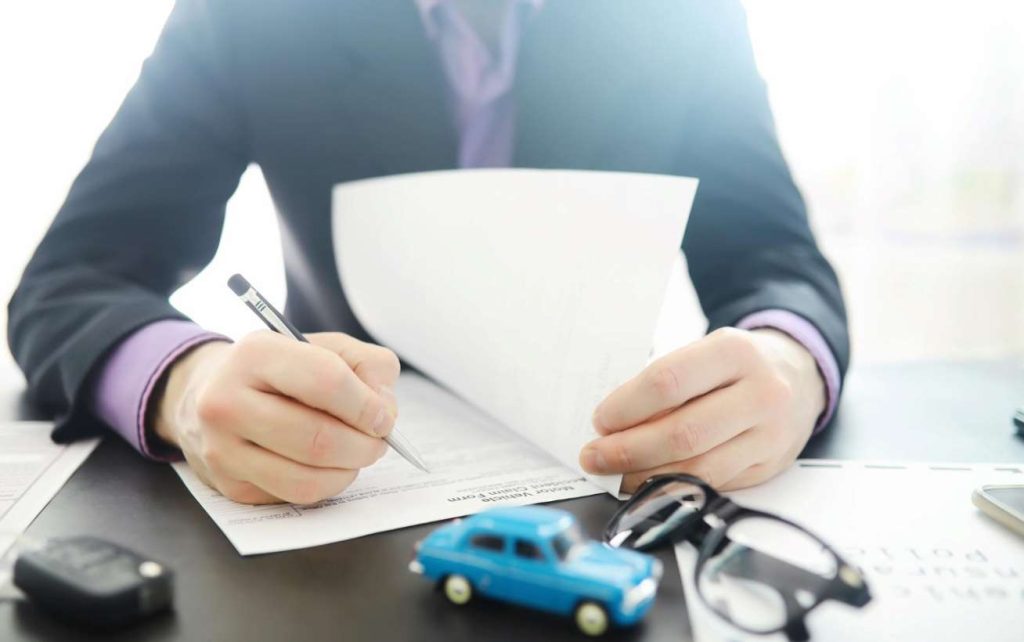 Exploring The Benefits Of Working With An Accident Attorney: Easy Guide