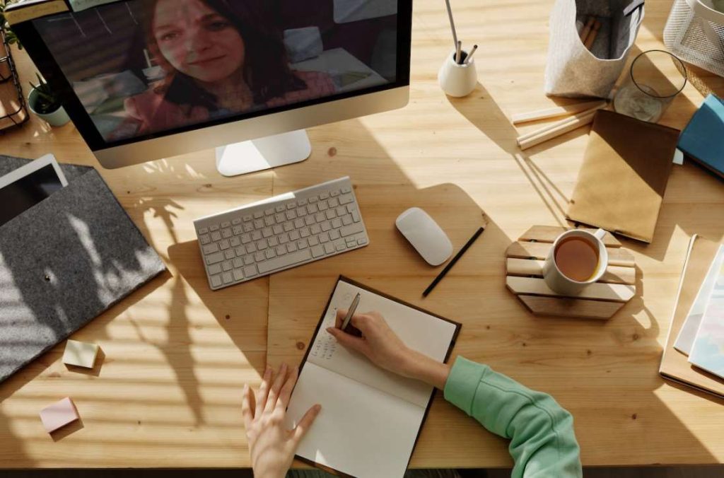 Applying Behavioral Psychology to Enhance Self-Discipline