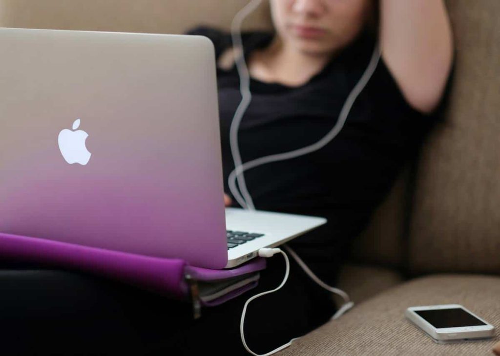 Expand Your Medical Knowledge with the Help of These Online Learning Solutions