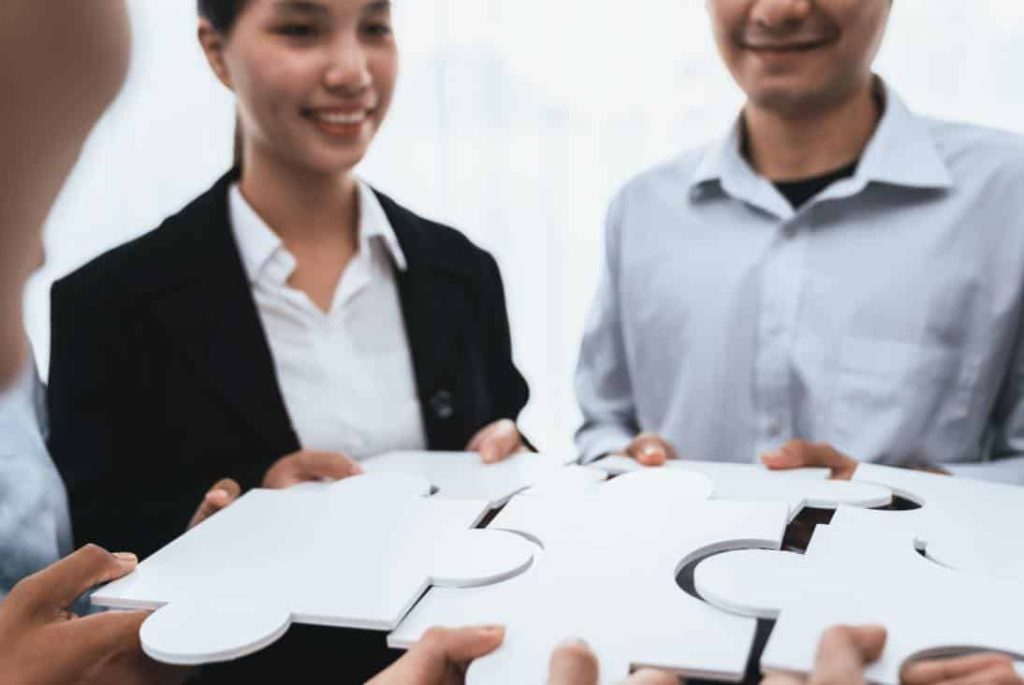 Navigating HR Compliance in the Philippines with Sprout Solutions