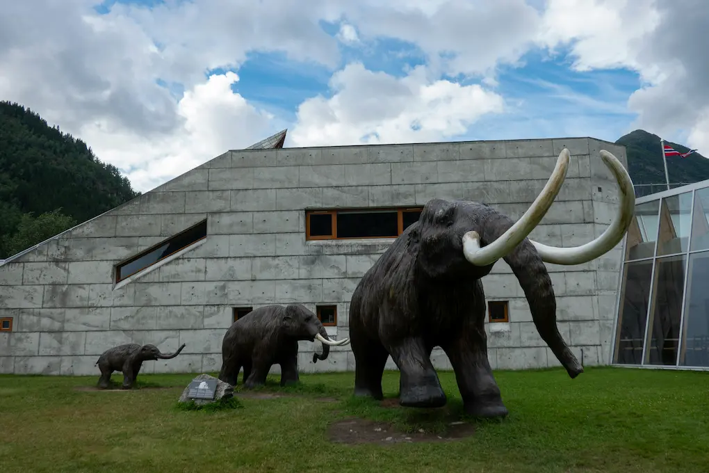 Woolly Mammoth News: How the Colossal Foundation Is Leveraging Its De-Extinction Technology