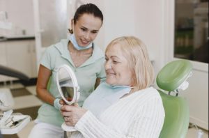 5 Common Dental Concerns in the Elderly and How to Prevent Them