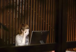 4 Ways to Beat Midday Brain Fog Without Reaching for Coffee 