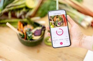 Emerging Online Food Ordering Trends in 2025