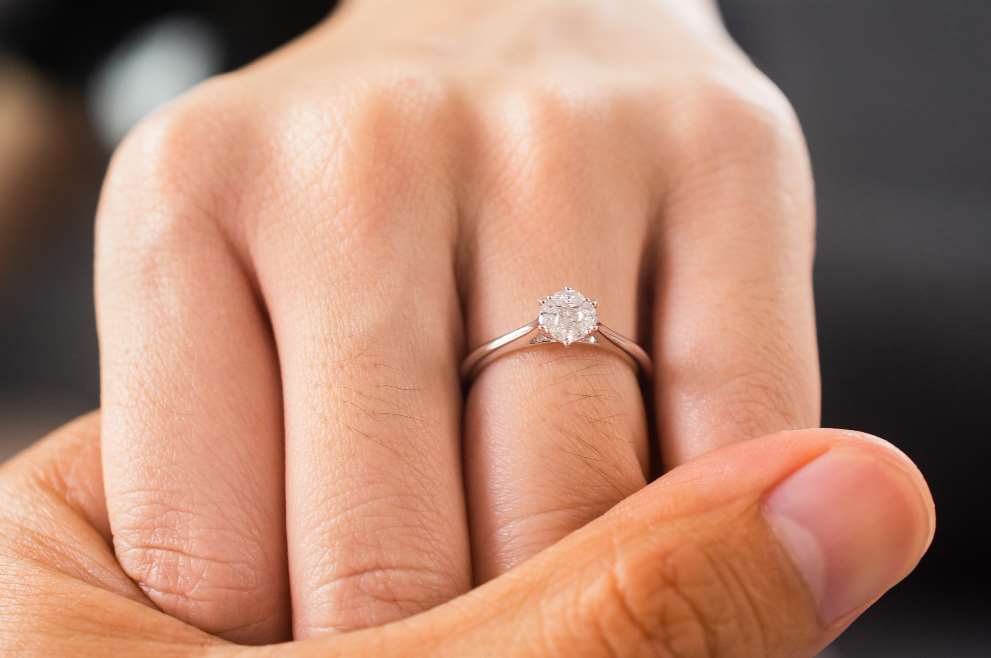 Waarom één karaat zijn aantrekkingskracht blijft behouden