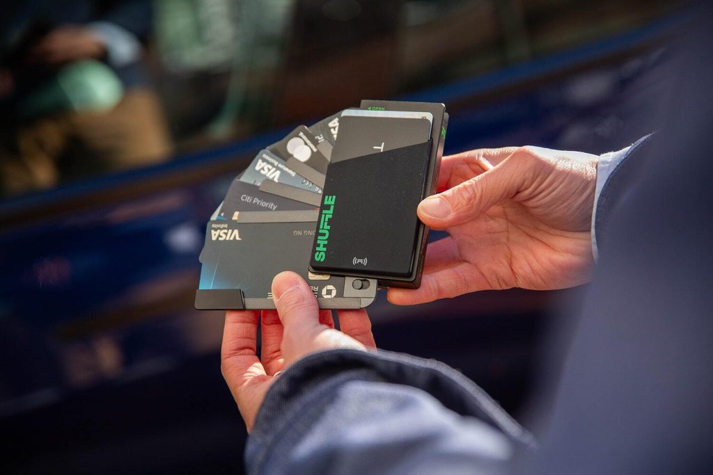 shuffle minimalist wallet