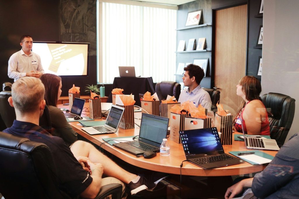 Why Businesses Are Switching to Better Rippling Alternatives