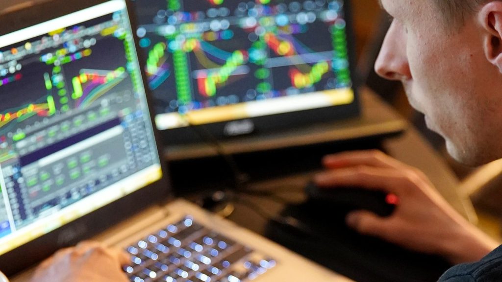 Can You Really Trade Forex for Free?